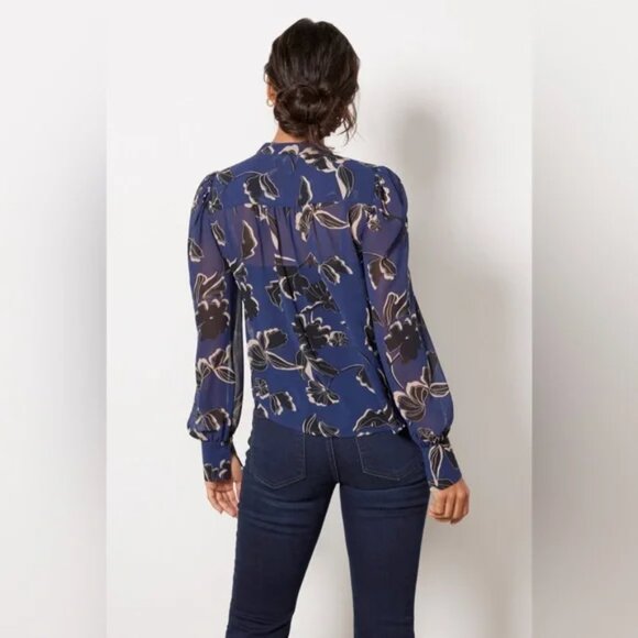 Evereve Gianna Floral Blouse in Navy/Black Size Medium M - Picture 8 of 8